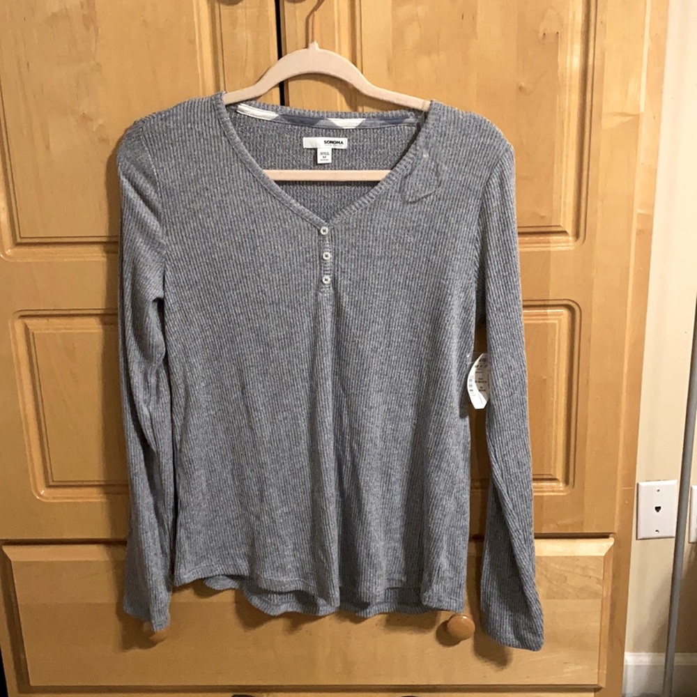Long sleeve tee